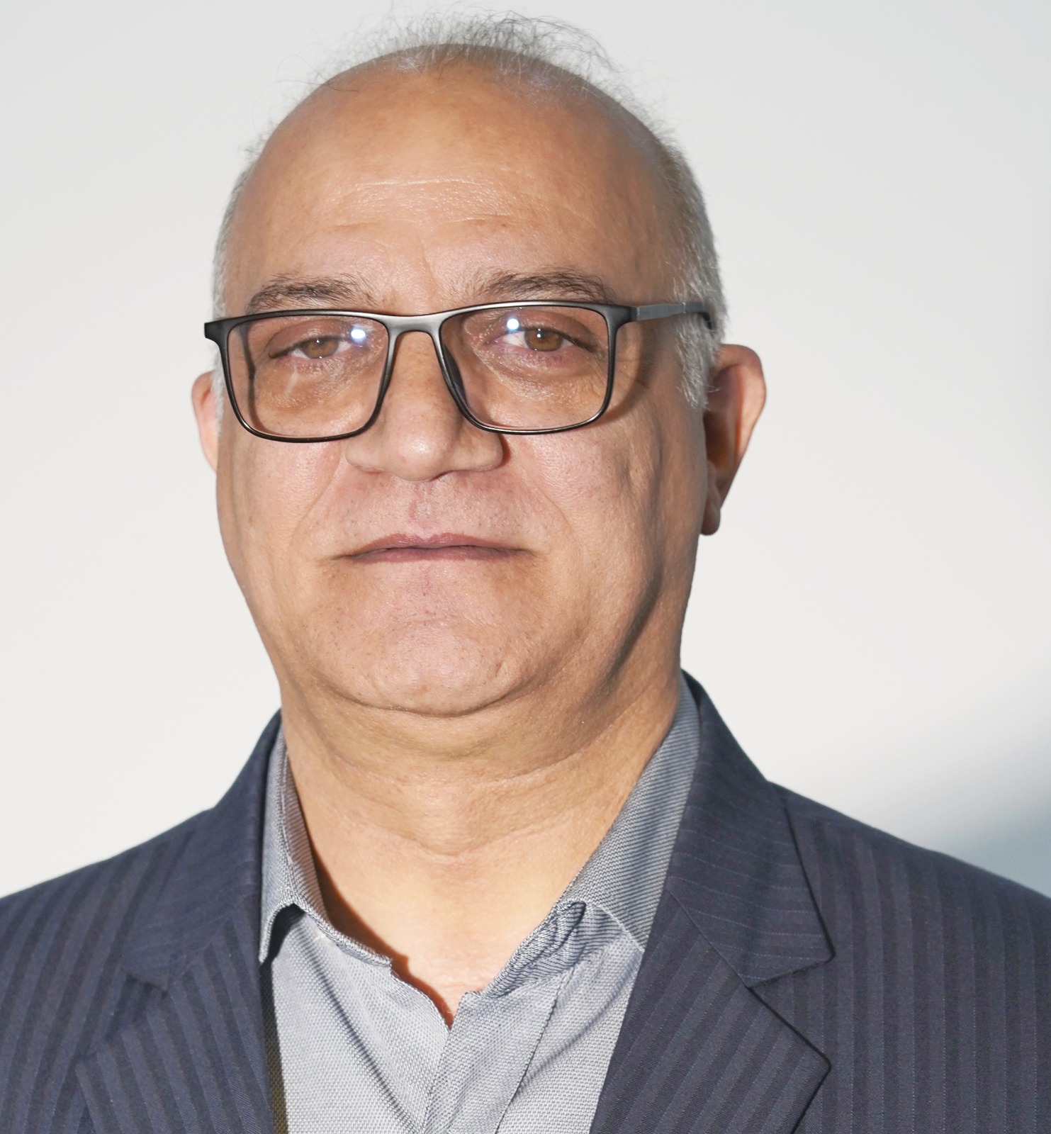 Name: Dr .Behrouz Attarbashi Moghadam